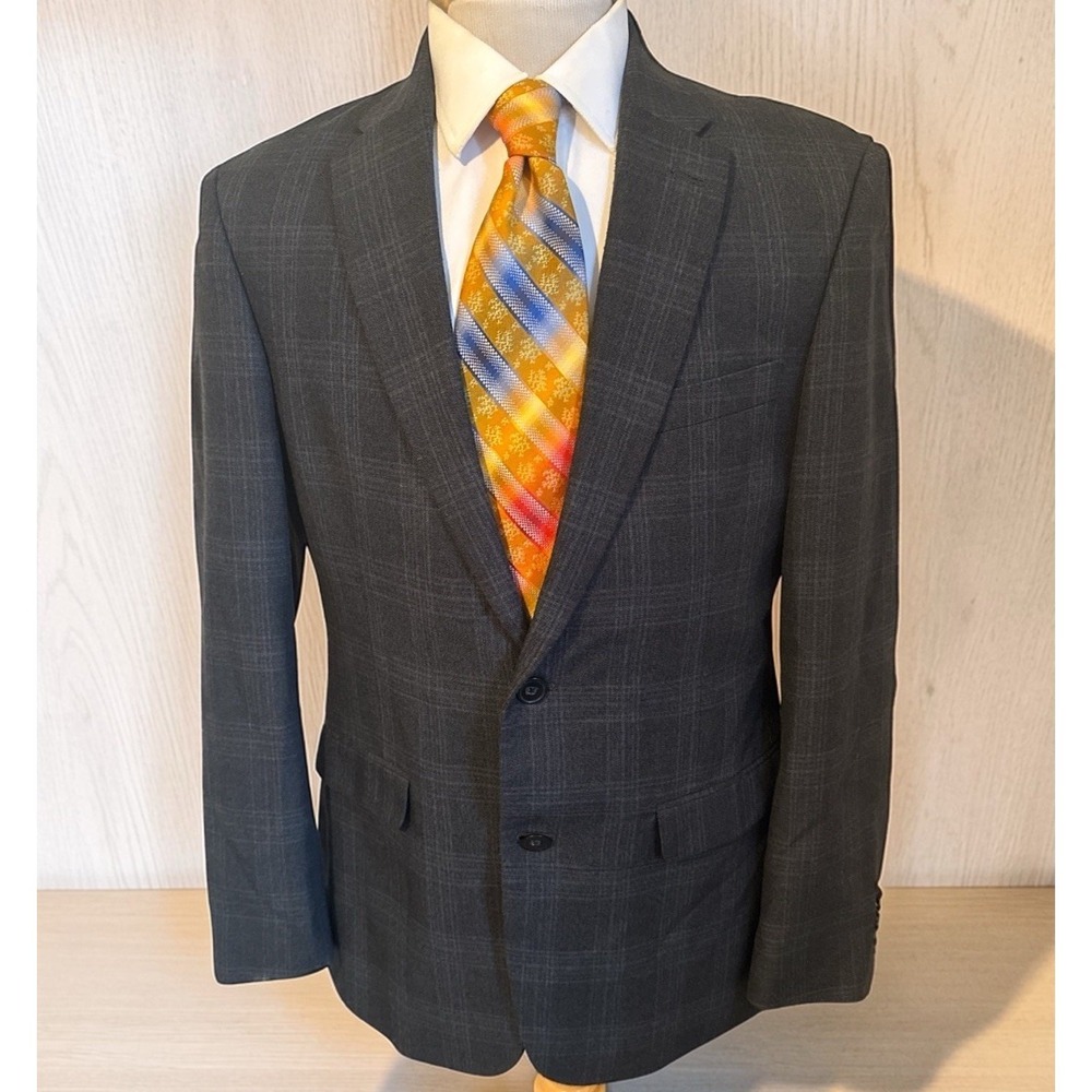 Tommy Hilfiger Blazer Jacket Sport Coat Mens Sz 40R Gray Plaid 2 Button